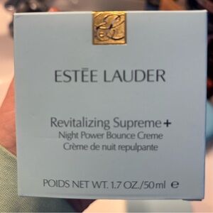 Estée Lauder Revitalizing Supreme+ Night Creme